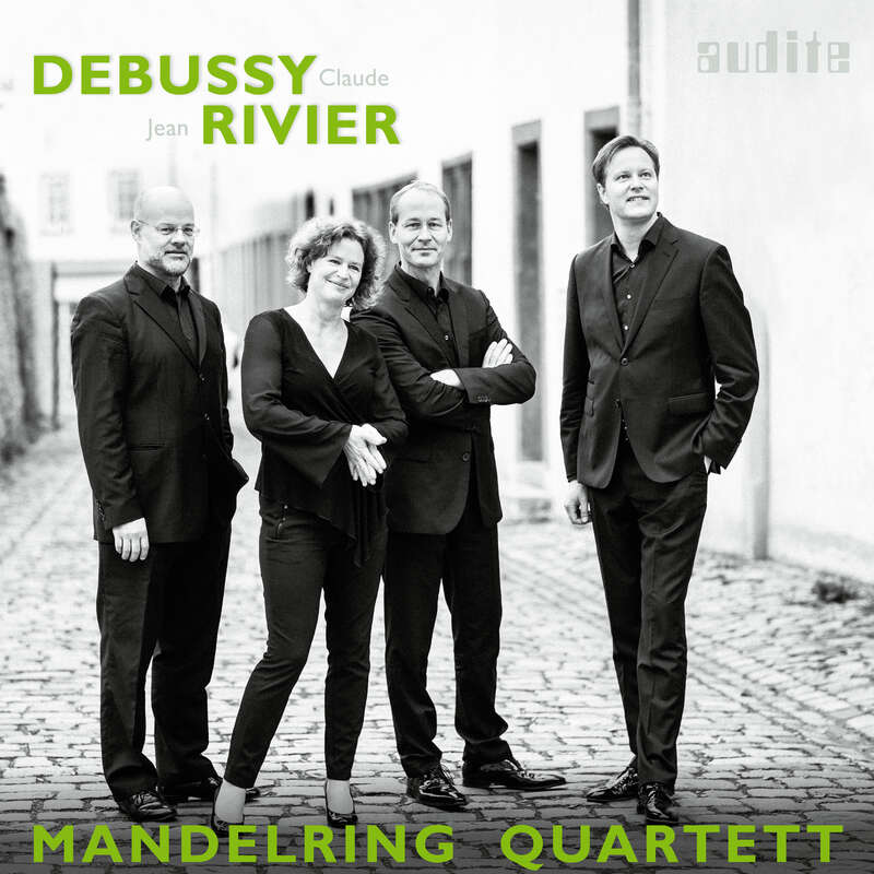 Cover: Debussy & Rivier: String Quartets