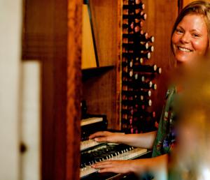 Debut organ CD at audite